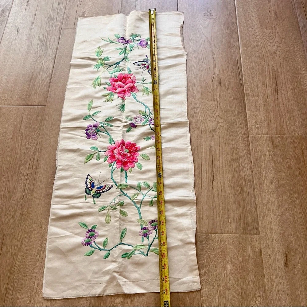 Marked Antique Chinese Silk‎ Hand Embroidery Textile Panel Flowers & Butterfly